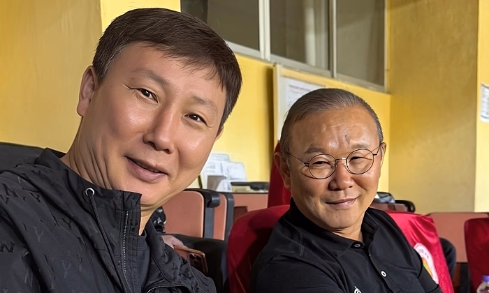 HLV Kim Sang-sik Kế Thừa Park: Tương Lai Nào Cho Bóng Đá Việt Nam?