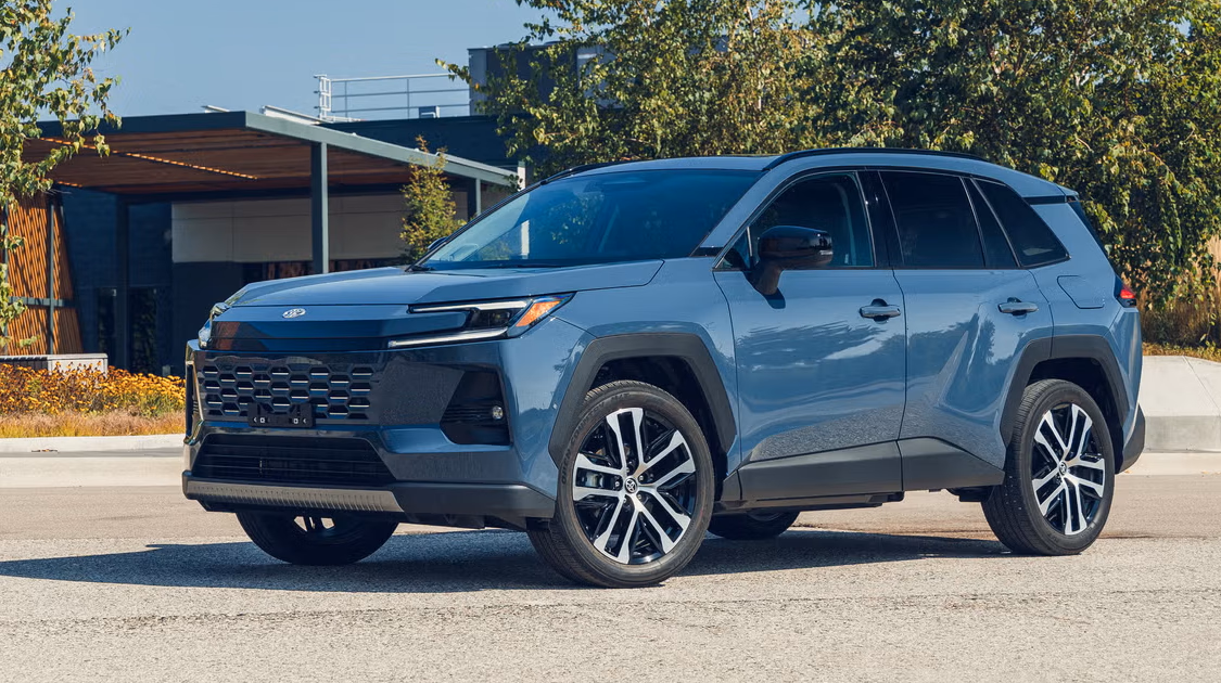 Toyota xe bền bỉ giá trị cao